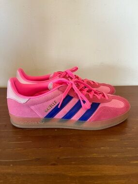 Adidas Gazelle Lucid Pink & Blue Suede Sneakers womens 8 EUC
